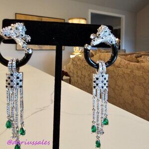 Dangle Panther Head Earring - emerald